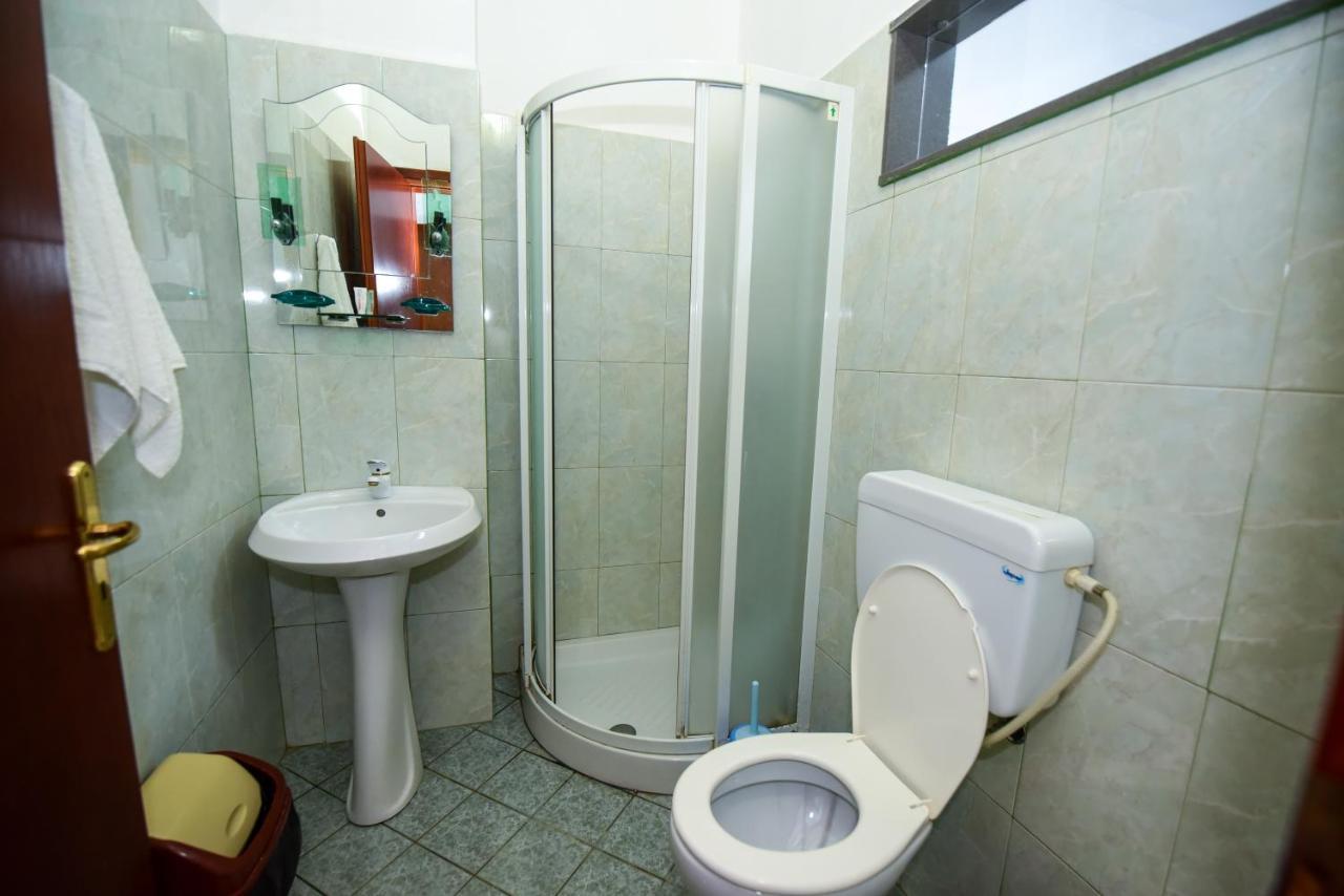 Koa Hotel Durrës Kültér fotó